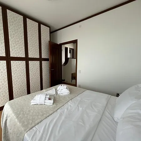 Settanta Garda Heated Pool Villa *